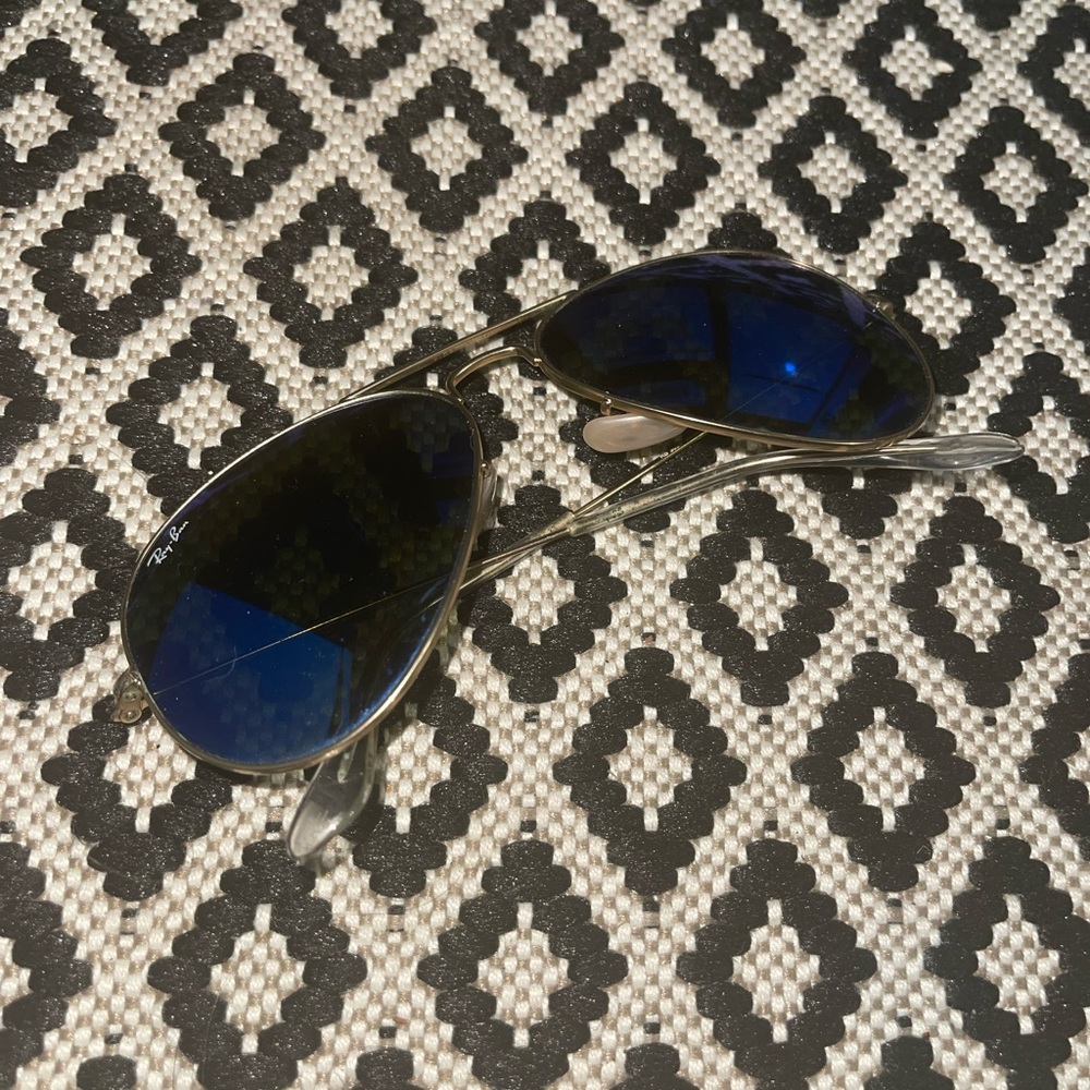 Ray ban
